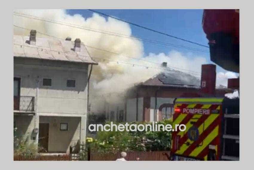 Video Incendiu Puternic La O Cas Din Tef Ne Ti Ziarul Ancheta Online