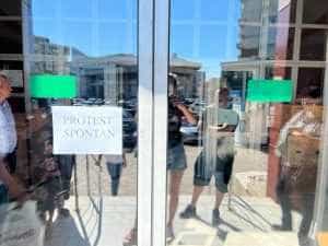 (Video) Protest la Pitești! Angajații de la ANAF și-au întrerupt activitatea! 1 protest anaf