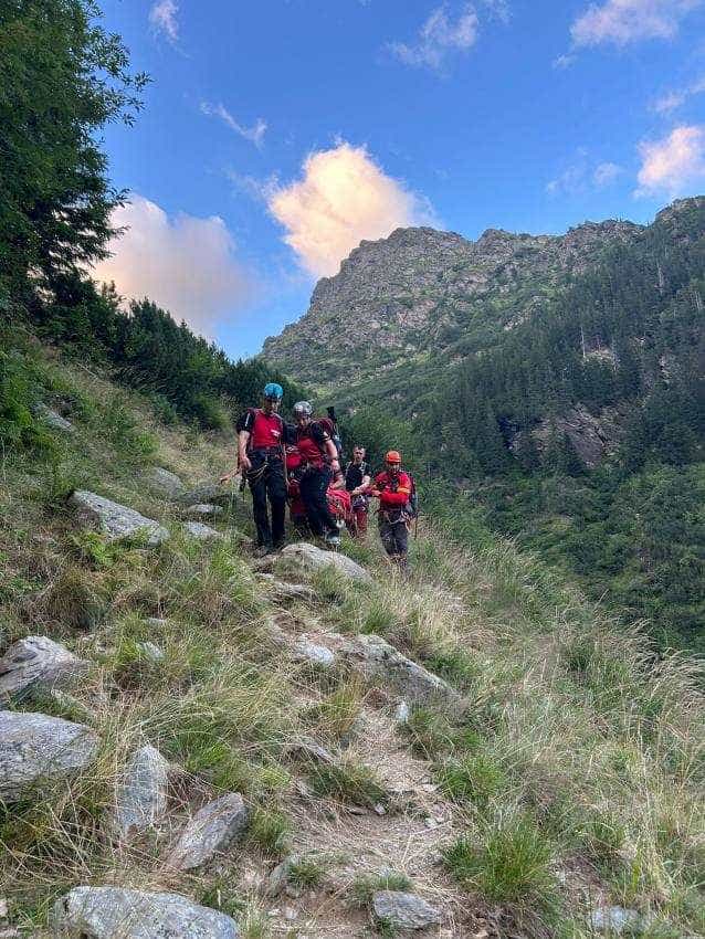 Turiști neechipați corespunzator pe munte. Ce transmit salvamontiștii 2 salvamont