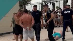 Costinești: Turiștii s-au bătut cu jandarmii și polițiștii! 15 jandarmi bataie costinesti - Costinești: Turiștii s-au bătut cu jandarmii și polițiștii!