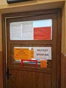 Protest spontan în cadrul AJPIS Argeș! 1 spontan protest - Protest spontan în cadrul AJPIS Argeș!