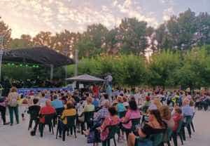 Urmează în Piața Primăriei. Concert simfonic de succes în Lunca Argeșului! 17 Sursă foto: Facebook Primăria Municipiului Pitești.