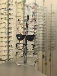 Optica medicala Rame Lentile 768x1024 1 - CLINICA DR. GEORGESCU: Experienţă în servicii medicale de calitate