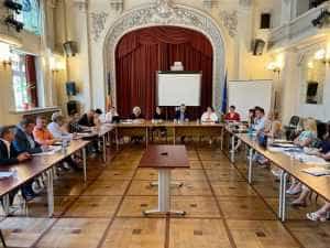 Ministrul Muncii, Simona Bucura-Oprescu: ”Avem nevoie de norme clare” 1 Sursa foto: Facebook Simona Bucura Oprescu