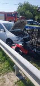 Accident cu victimă la Arefu! Impact între un autoturism și o motocicletă! 1 accident masina motocicleta