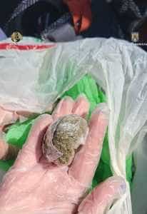 Bărbat de 39 de ani reținut de polițiștii piteșteni pentru trafic de droguri 2 retinut trafic droguri