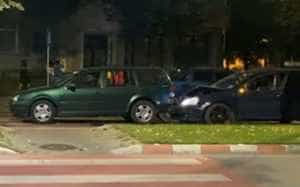 8efe449b fa3e 486a 9823 9ebad5e62fcd - ACUM! Accident cu două mașini în Pitești!