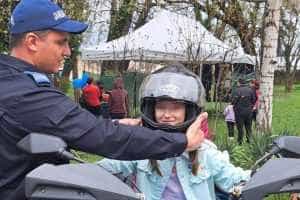 130 de ani de la înființarea Jandarmeriei Rurale. Mâine, jandarmii argeșeni invită copiii în Parcul Trivale 1 34d5b8c9 2546 4986 b558 6df74ba1b1b0 - 130 de ani de la înființarea Jandarmeriei Rurale. Mâine, jandarmii argeșeni invită copiii în Parcul Trivale