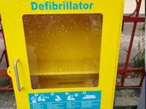 fotojet 2023 08 31t160832 241 - Incredibil! Defibrilator public, furat din centrul orașului Brașov