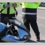 Dosar penal pentru un tânăr din Mioveni prins conducând un moped pe DN 7 10 politie un moped