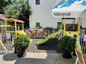 Terasa Casa Argeșeană vă așteaptă cu muzică live și cele mai gustoase bucate tradiționale! 3 Casa Argeșeană