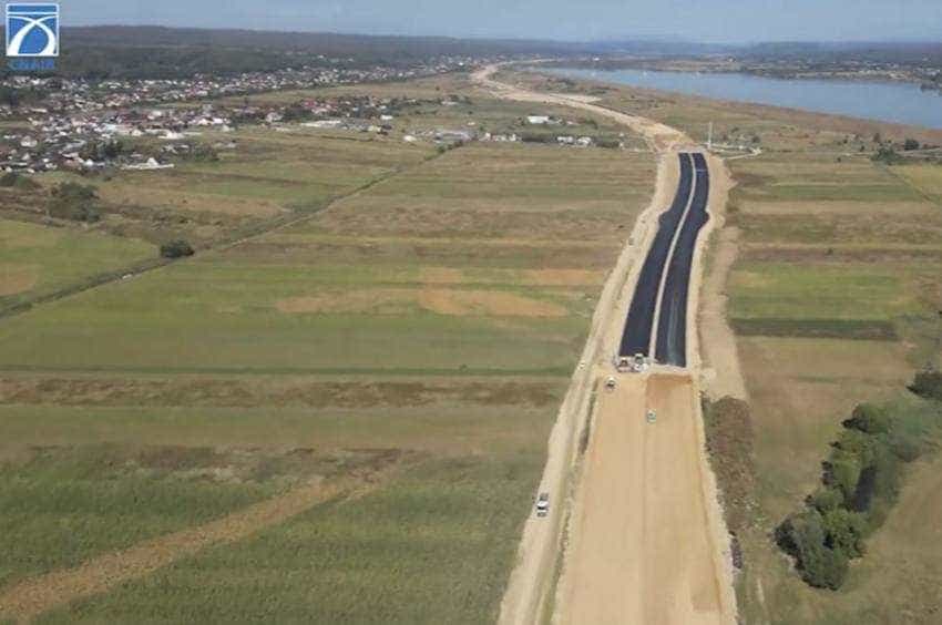 Autostrada Sibiu – Pitești. Imagini de pe șantierul secțiunii Curtea de Argeș-Pitești