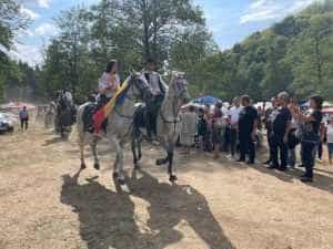 “Festivalul Țuicii” de la Coșești, o nouă ediție plină de culoare 1 Sursă foto: Facebook PSD Argeș.