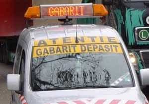 atentie gabarit depasit 640x448 1 - Atenție, șoferi! Transporturi agabaritice pe ruta Negoiești – Bascov