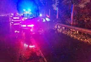 3d76bf21 eec2 43a1 90ff d26323257d20 - Accident pe A1! O mașină a intrat în parapet