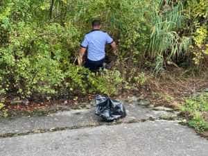 9b39391e 6c00 4ba3 b9d9 0b02e96bd8d4 - (VIDEO) Ziua de Curățenie Națională- marcată de polițiștii și jandarmii argeșeni!