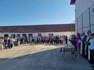 Microbuz electric pentru elevii din Albeștii de Argeș 3 la Albeștii de Argeș