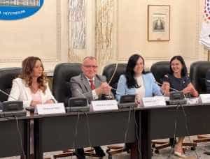 Sursă foto: Facebook Simona Bucura Oprescu