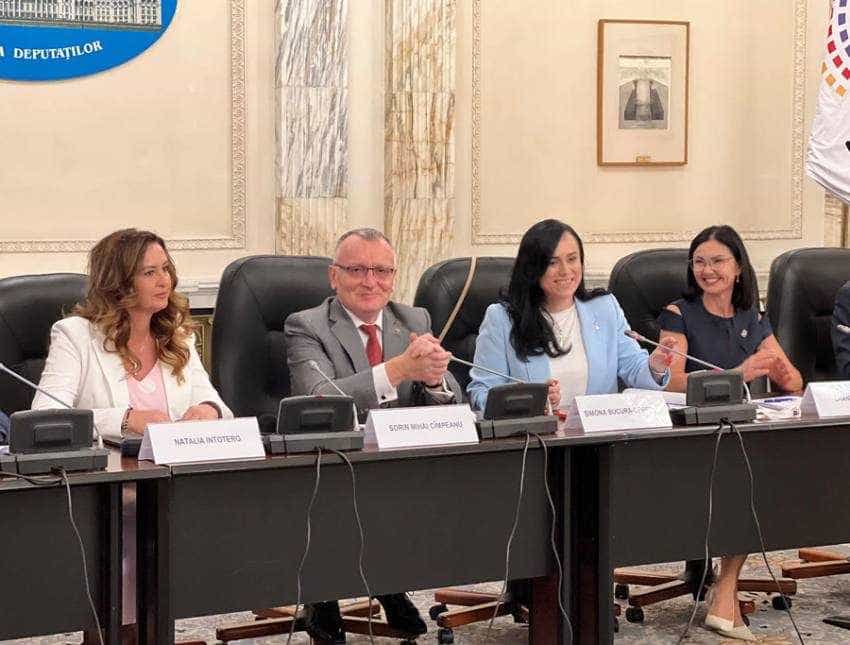 sbo femei leadari Sursă foto: Facebook Simona Bucura Oprescu