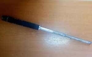 524dec5c 3b6c 46df b112 6b39d13afc21 - Înarmat la liceu. Elev prins cu un baston telescopic ascuns în ghiozdan