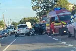 cba704cb 6d1d 4112 90cd 1812791fe2b5 - Impact violent între două autoturisme la Călinești! O femeie de 64 de ani a ajuns la spital