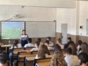 Polițiștii argeșeni au desfășurat activități de prevenire în cadrul școlilor! 2 ipj arges - Polițiștii argeșeni au desfășurat activități de prevenire în cadrul școlilor!