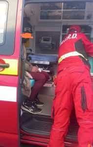 Bărbat căzut în stradă în centrul Piteștiului! Un polițist local i-a acordat primul ajutor 2 barbat cazut in strada