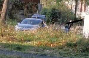 WhatsApp Image 2023 09 30 at 20.09.48 e1696094425890 - Pitești: Furt de pavele în Războieni! Un bărbat și-a încărcat mașina cu dale de ciment de pe domeniul public!