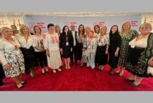 Ministrul PSD, Simona Bucura–Oprescu: ”Politica este cu oameni și pentru oameni!” 1 Sursă foto: Facebook Simona Bucura Oprescu.