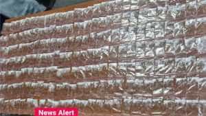 205 pliculete droguri zip - Un tânăr de 16 ani a fost prins cu peste 200 de pliculețe cu droguri în centrul Capitalei!