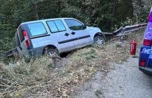 e90cd2ae d39c 4805 aa9d dd3e2b5bad23 - Accident la Budeasa! A intrat cu mașina într-un parapet