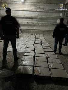 diicot 1 - Percheziții DIICOT în Argeș! Au introdus 186 kilograme de heroină prin Portul Constanța!