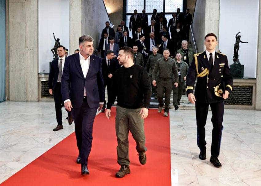 Marcel Ciolacu cu Volodimir Zelenski Sursă foto: Facebook Marcel Ciolacu.