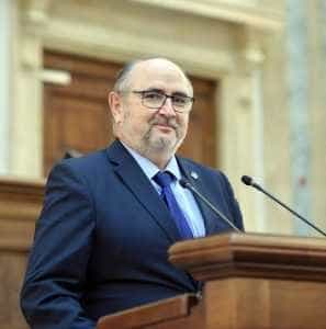 Senatorul Dănuț Bica anunţă: Programul „Masă caldă” continuă și în acest an în 4 şcoli din Argeş 1 Dan Bica