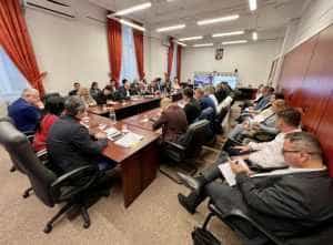 Bugetarii sunt vizați. Simona Bucura-Oprescu: ”Un sistem de salarizare compus dintr-o parte fixă și una variabilă” 1 Sursă foto: Facebook Ministerul Muncii și Solidarității Sociale.