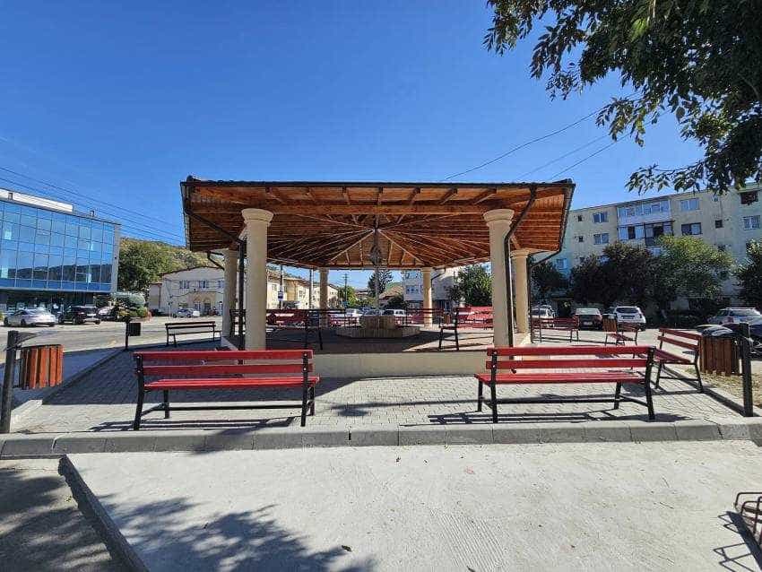 la Ștefănești la Ștefănești