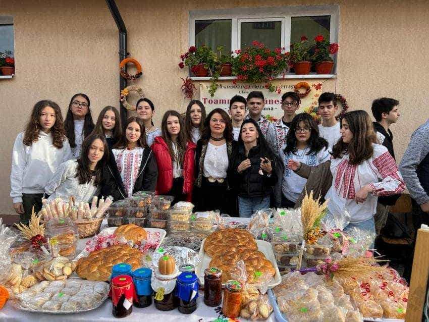 WhatsApp Image 2023 10 20 at 18.28.01 2 - (VIDEO) Pitești - Dulciuri și zacuscă pentru imprimantă