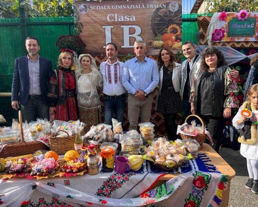 WhatsApp Image 2023 10 20 at 18.28.02 2 - (VIDEO) Pitești - Dulciuri și zacuscă pentru imprimantă