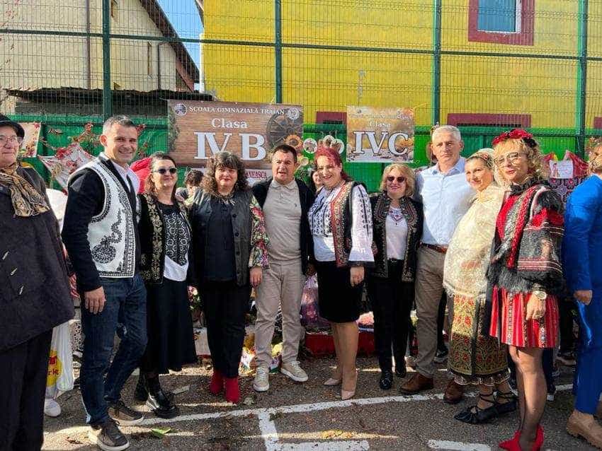 WhatsApp Image 2023 10 20 at 18.28.02 - (VIDEO) Pitești - Dulciuri și zacuscă pentru imprimantă