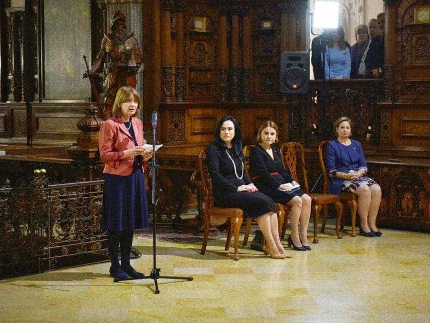 Sursă foto: Facebook Simona Bucura Oprescu.