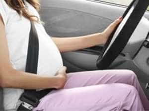 99cd023e8581f35ec1e48d8072e2fc59 - Amenzi usturătoare pentru șoferii care vor parca pe locurile dedicate femeilor însărcinate