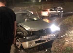 Vremea rea dă bătăi de cap șoferilor! Două accidente în Pitești 1 970056eb b2bf 4bc6 bde7 ccd677f86744 - Vremea rea dă bătăi de cap șoferilor! Două accidente în Pitești