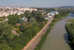 Mâine încep lucrările pentru crearea de piste pentru bicicliști, de-a lungul râului Argeș! 28 Sursă foto: Facebook Primăria Municipiului Pitesti