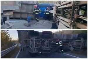 page - (VIDEO) Accident grav la ieșirea de pe A1, zona Carrefour! Un TIR s-a răsturnat