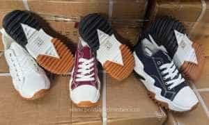 Încălțăminte contrafăcută, în valoare de aproape 7 milioane de lei, descoperită în Portul Constanţa 1 1698828521286 19454 S4 - Încălțăminte contrafăcută, în valoare de aproape 7 milioane de lei, descoperită în Portul Constanţa