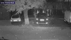 Un bărbat a spart o mașină ca să fure 7 lei! 24 masina sparta - Un bărbat a spart o mașină ca să fure 7 lei!