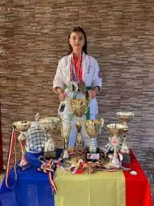 396518785 122116366778074000 5429769859778632291 n - (Video) O fetiţă din Argeş - campioană mondială la karate în Japonia