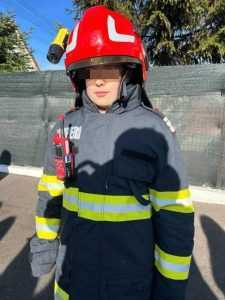 „Școala Altfel”: Pompierii argeșeni vizitați de copii, profesori și părinți 7 3cc26ae8 e34b 4367 8120 7d017f32388a - „Școala Altfel”: Pompierii argeșeni vizitați de copii, profesori și părinți