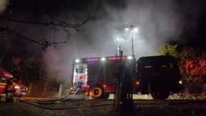 WhatsApp Image 2023 11 11 at 09.50.42 - Incendiu izbucnit în localitatea Dârmănești! Flăcărilese manifestau la aproximativ 200 mp din anexă!