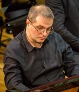 Un nou concert la Filarmonica Pitești. Program Rahmaninov și Dvořák 2 Toma Popovici - Un nou concert la Filarmonica Pitești. Program Rahmaninov și Dvořák
